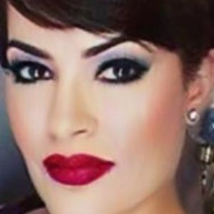 Meet your Posher, Jenet